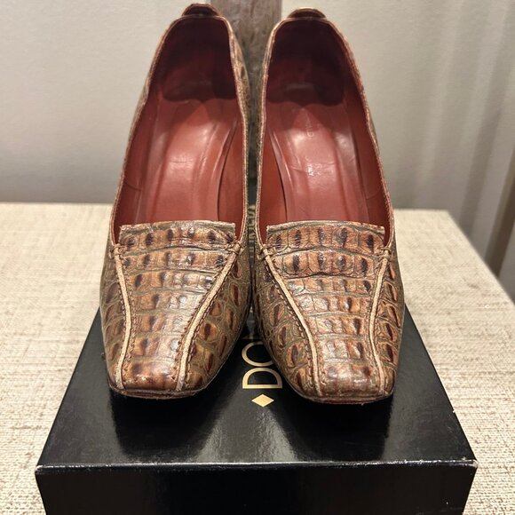 couture Donald J. Pliner by Donald J Pliner Alligator embossed Leather Pump - Picture 3 of 7